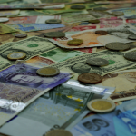 Con Banco Mediolanum ya puedes sacar dinero a débito sin comisión en cualquier cajero