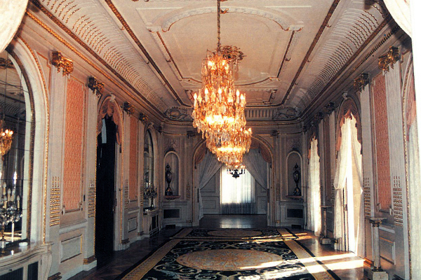 Vista del Salón Principal o “Sala Noble” antes de las reformas